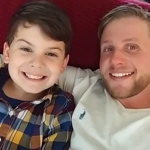 Meet your Posher, Leo